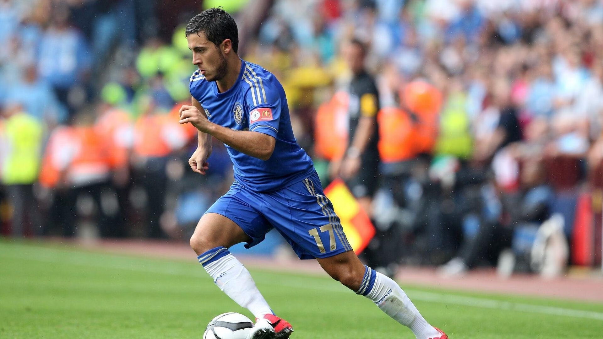 “中国足球产业链布局优化，融合创新提升竞争力”，中国足球产业发展现状